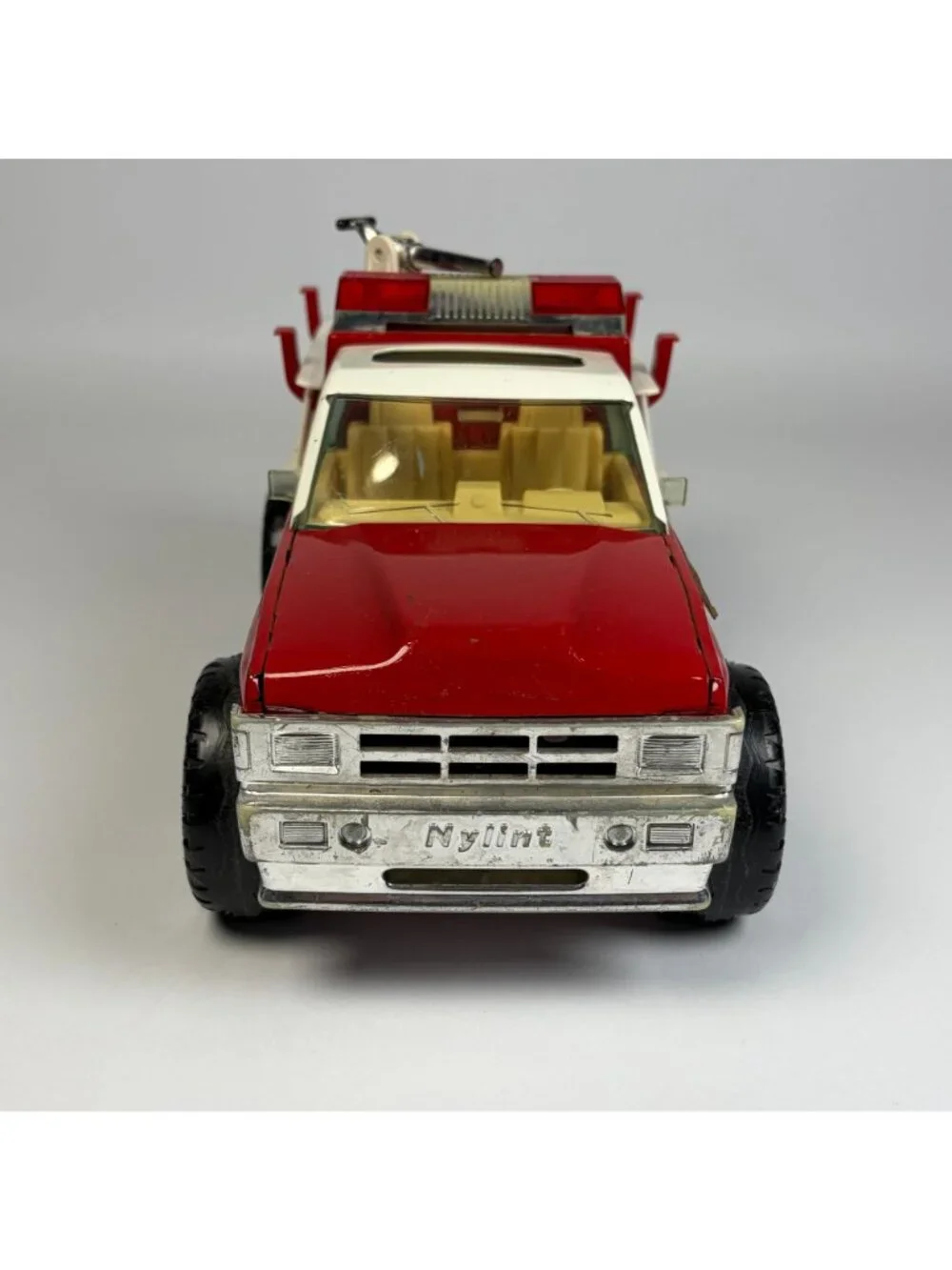 Vintage Nylint Rapid Response Vehicle Suburban Pumper Fire Truck Toy Steel